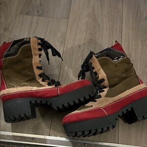 ROUGE HELIUM suede brown and red lace up boots